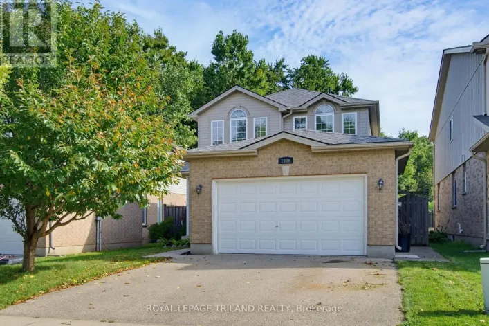 1986 DENVIEW AVENUE, London North