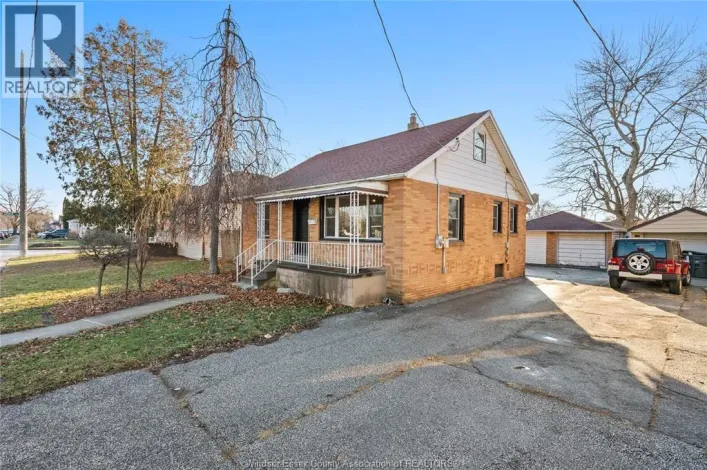 1987 Buckingham, Windsor