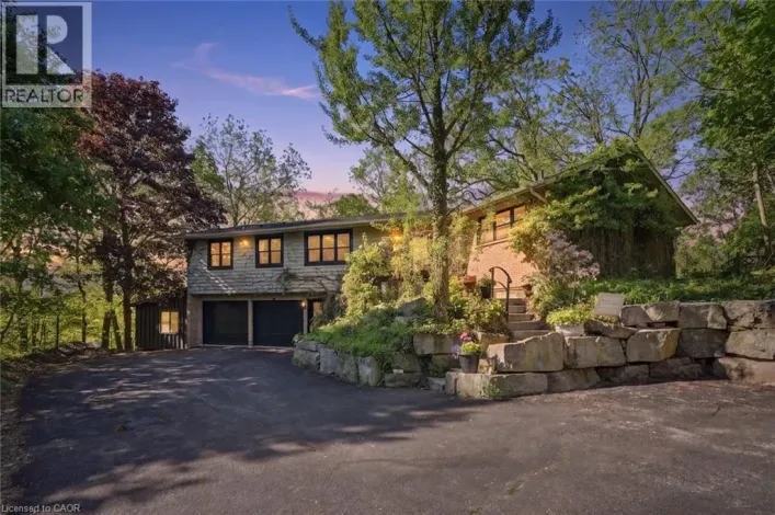 1987 SNAKE Road, Burlington