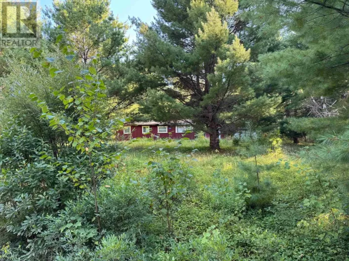 199 Kempt Back Lake Road, Kemptville