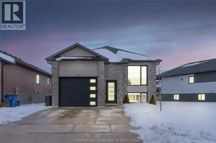 199 MOONSTONE CRESCENT, Chatham