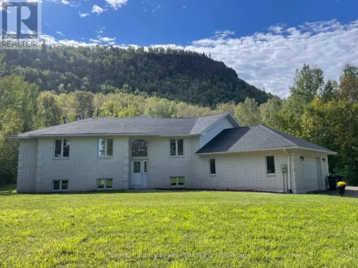 1990 LOCH LOMOND ROAD, Thunder Bay