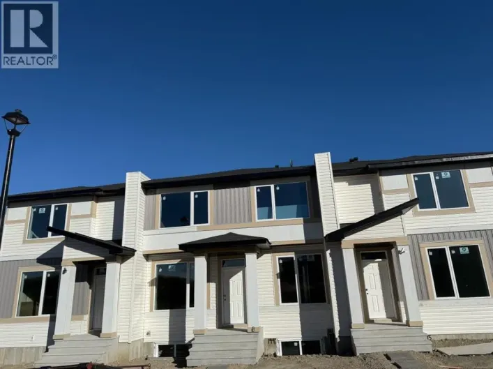 1995 1997 1999 McCaskill Drive, Crossfield