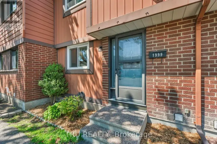1999 FALKIRK CRESCENT, Ottawa