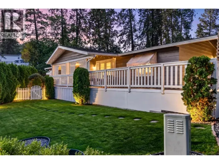 1999 Hwy 97 Highway Unit# 201, West Kelowna