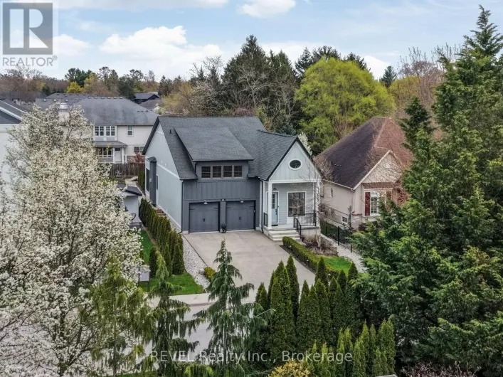 1A BAY BERRY LANE, Niagara-on-the-Lake