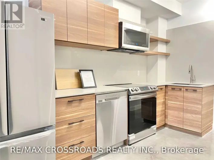 1B - 3333 DUNDAS STREET W, Toronto