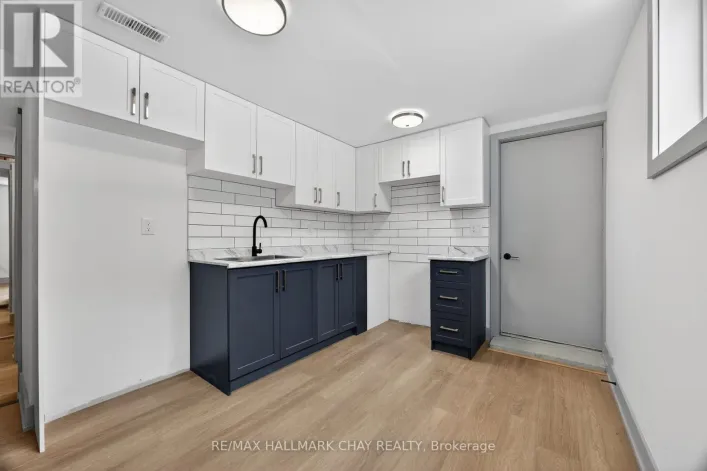 1B - 5277 5TH SIDE ROAD, Essa