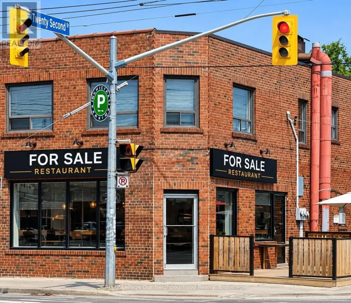 1F & BASEMENT - 3226 LAKE SHORE BOULEVARD W, Toronto