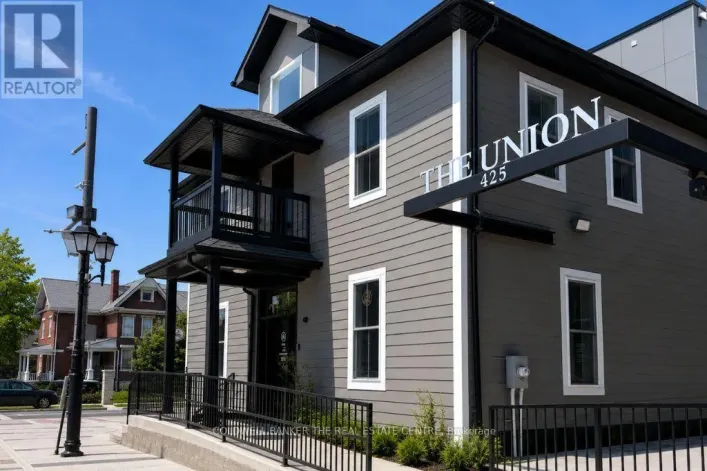 1ST FLOOR - ROOM 1 - 431 DAVIS DRIVE, Newmarket