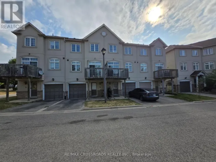 2 - 10 POST OAK DRIVE, Richmond Hill