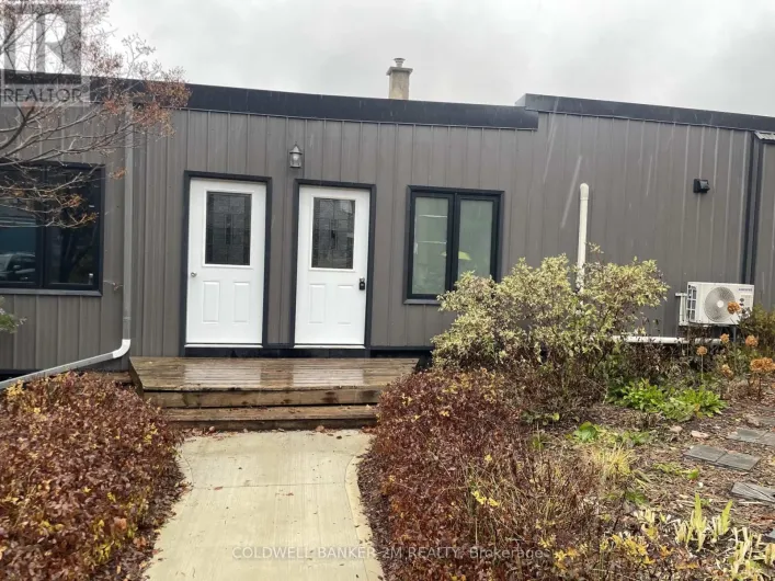 2 - 101 BOBCAYGEON ROAD, Minden Hills