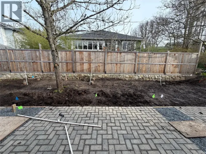 2 1048 Clarke Rd, Central Saanich