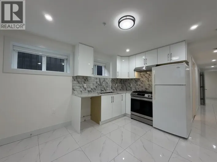 2 1052 E 50TH AVENUE, Vancouver