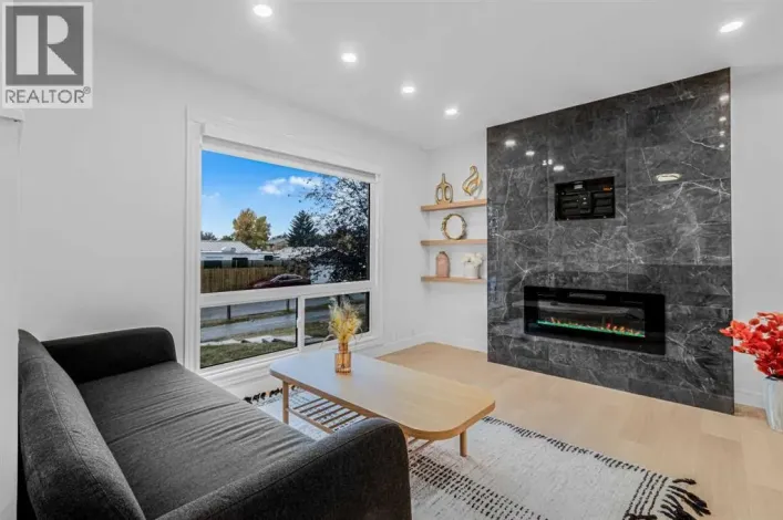 2, 112 Erin Grove Close SE, Calgary