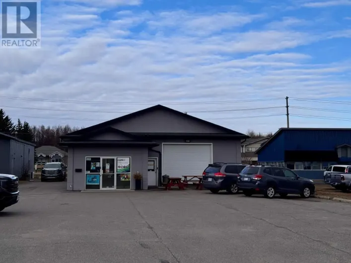 2 1126 ROLAND ST, Thunder Bay