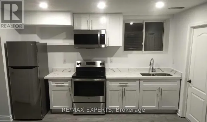 House for rent: 2 - 117 BAFFIN CRESCENT, Brampton