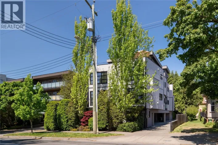2 1234 Johnson St, Victoria