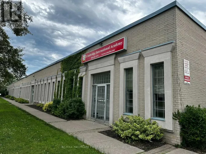 2 - 126 COMMERCIAL AVENUE, Ajax