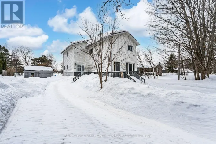 2 - 126 ROBERT STREET E, Penetanguishene