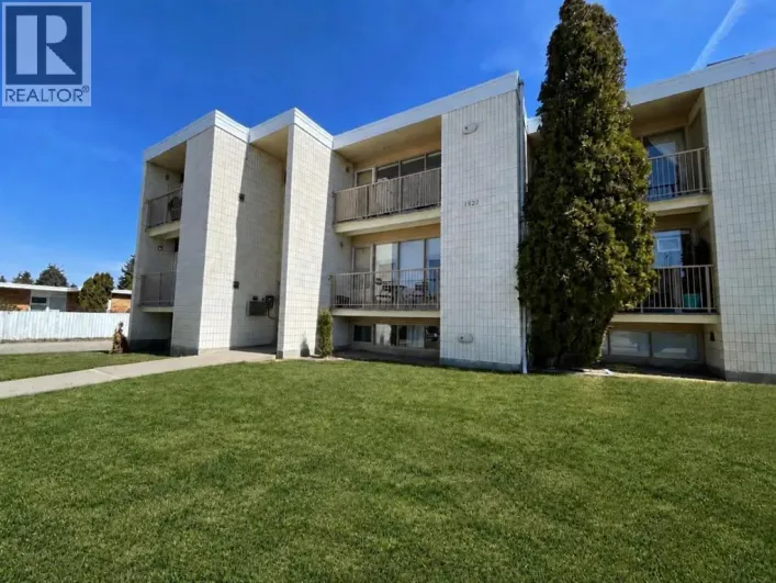 2, 1327 Scenic Drive S, Lethbridge
