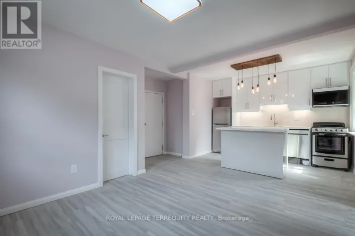 2 - 135 JANE STREET, Toronto