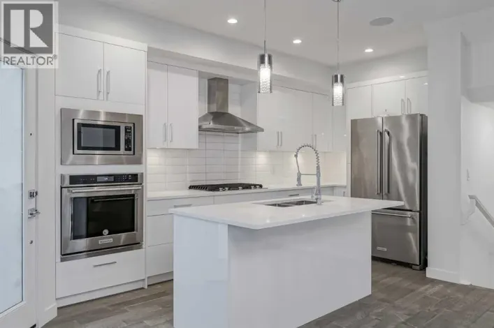 2, 136 22 Avenue NE, Calgary