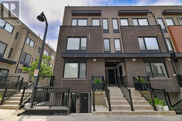 2 - 142 WILLIAM DUNCAN ROAD, Toronto