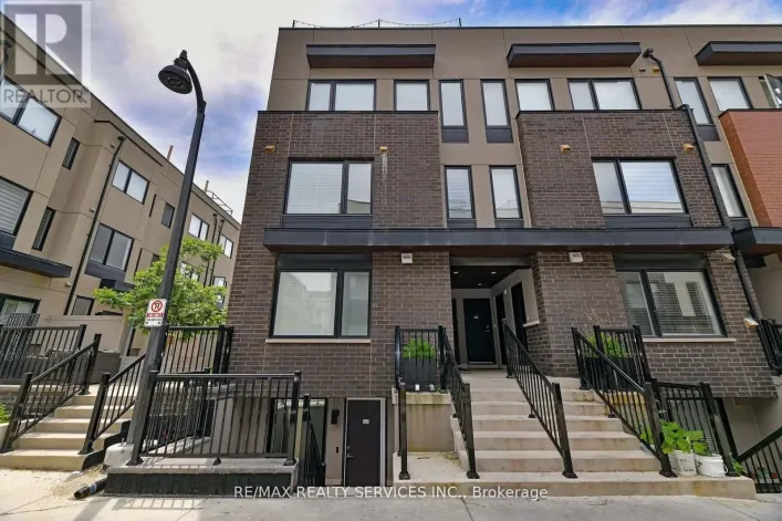 2 - 142 WILLIAM DUNCAN ROAD, Toronto