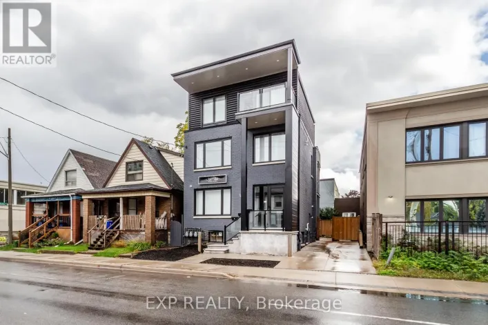 2 - 144 WELLINGTON STREET N, Hamilton