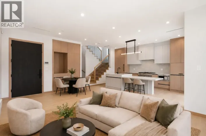 2 1448 E 30TH AVENUE, Vancouver