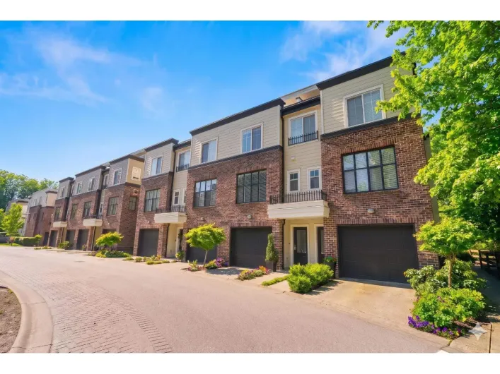 2 15588 32 AVENUE, Surrey