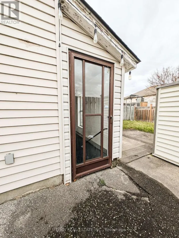 2 - 164 WINDSOR STREET, Welland
