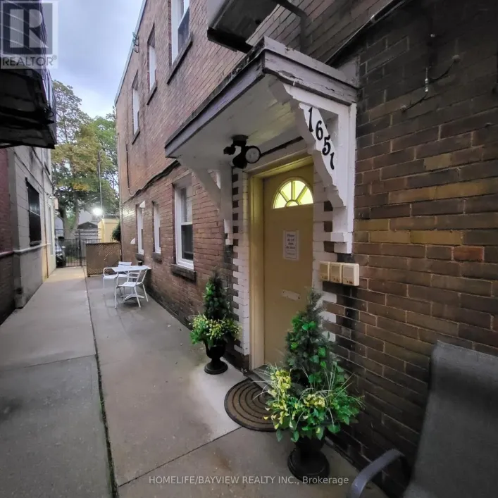2 - 1651 BAYVIEW AVENUE, Toronto