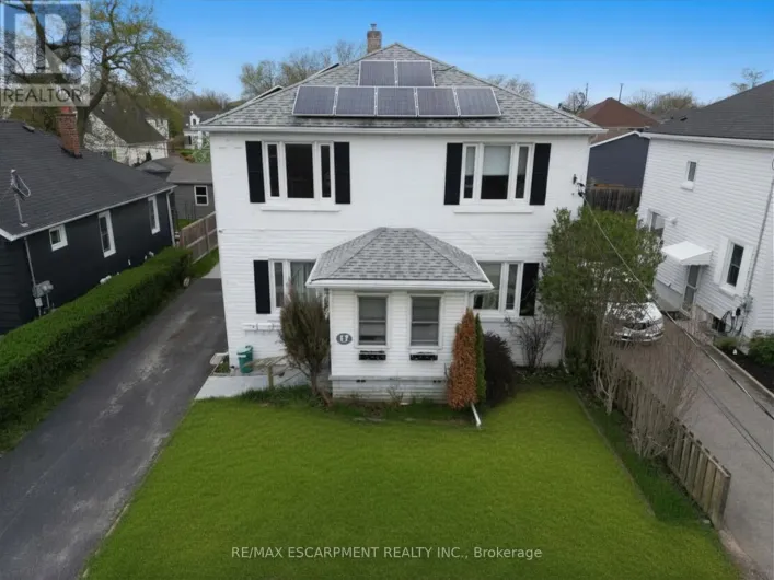 2 - 17 LYONS AVENUE, Welland