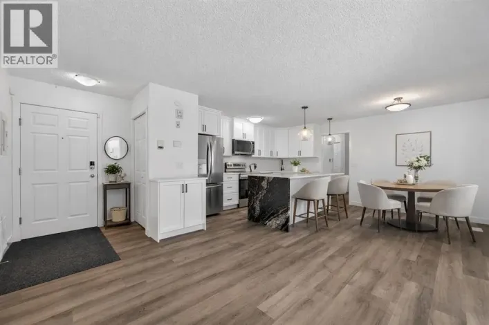 2, 170 N Railway Street, Okotoks