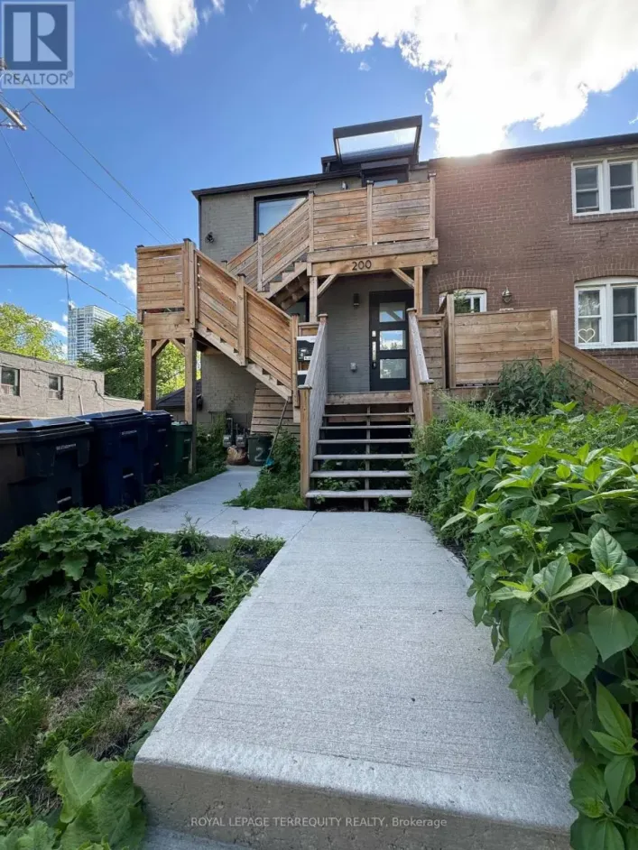 2 - 200 MUNRO STREET, Toronto