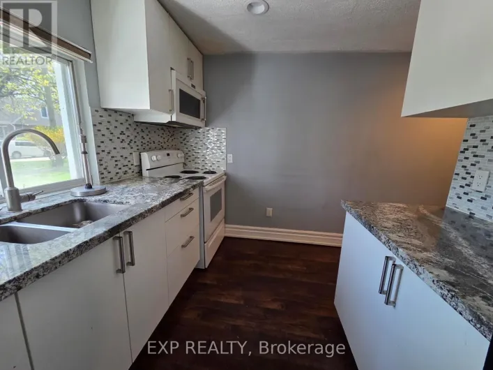 2 - 2021 EDINBURGH DRIVE, Burlington
