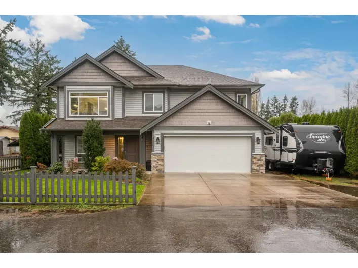 2 20256 98A AVENUE, Langley