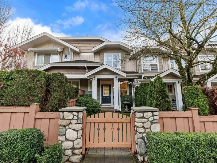2 20460 66 AVENUE, Langley
