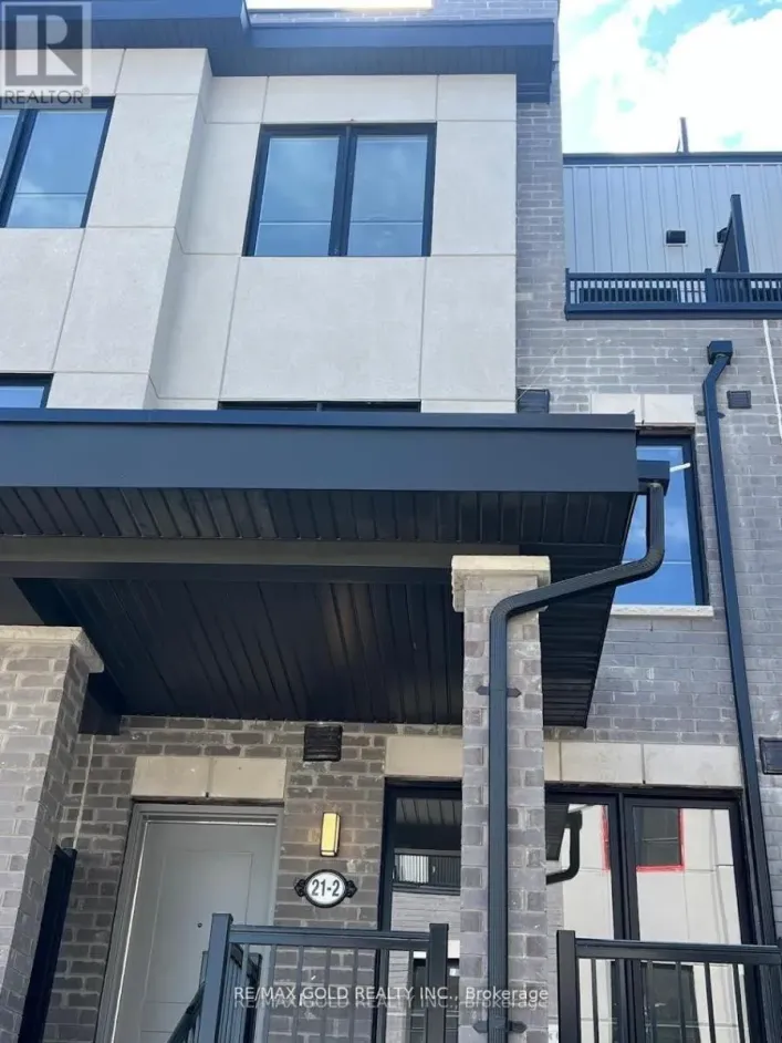 2 - 21 BAYNES WAY, Bradford West Gwillimbury