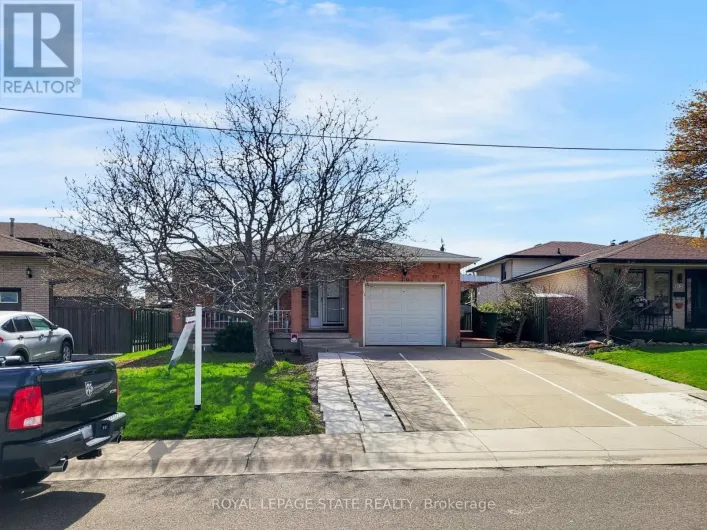 2 - 216 RAVENBURY DRIVE, Hamilton