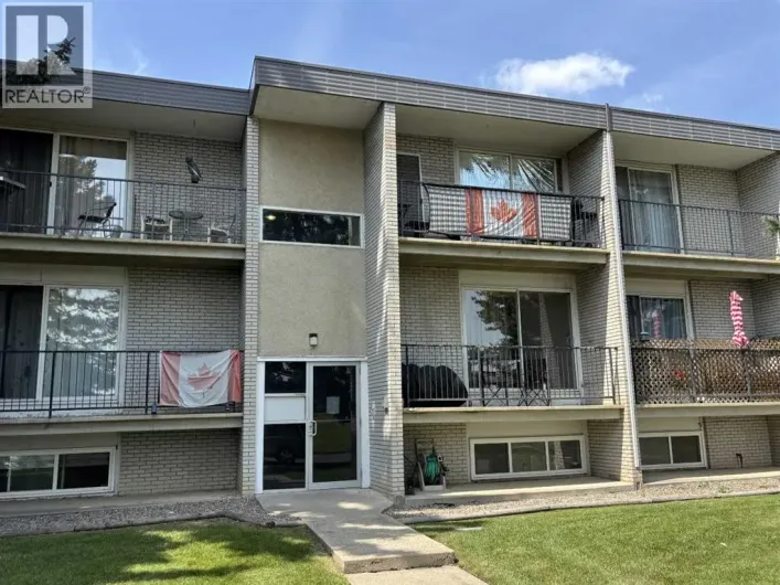 2, 218 Mayor Magrath Drive N, Lethbridge