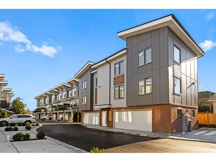 2 22348 48 AVENUE, Langley