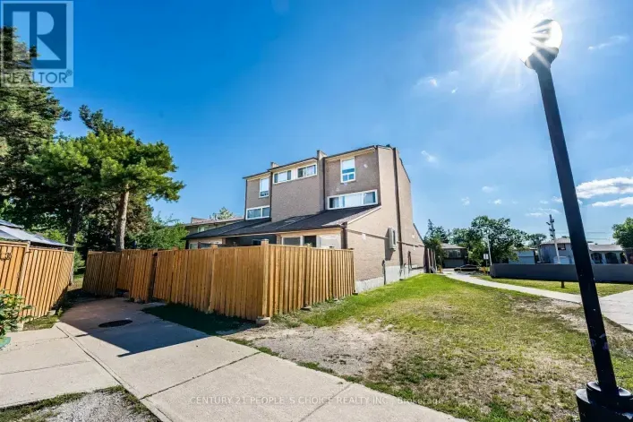 2 - 242 JOHN GARLAND BOULEVARD, Toronto