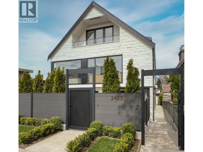 2 2425 KITCHENER STREET, Vancouver