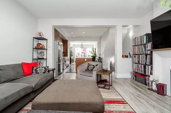 2 2450 161A STREET, Surrey