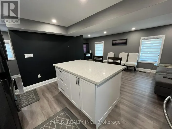 2 - 26 HILLCREST AVENUE, Brampton