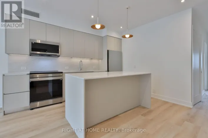 2 - 266 INDIAN GROVE, Toronto