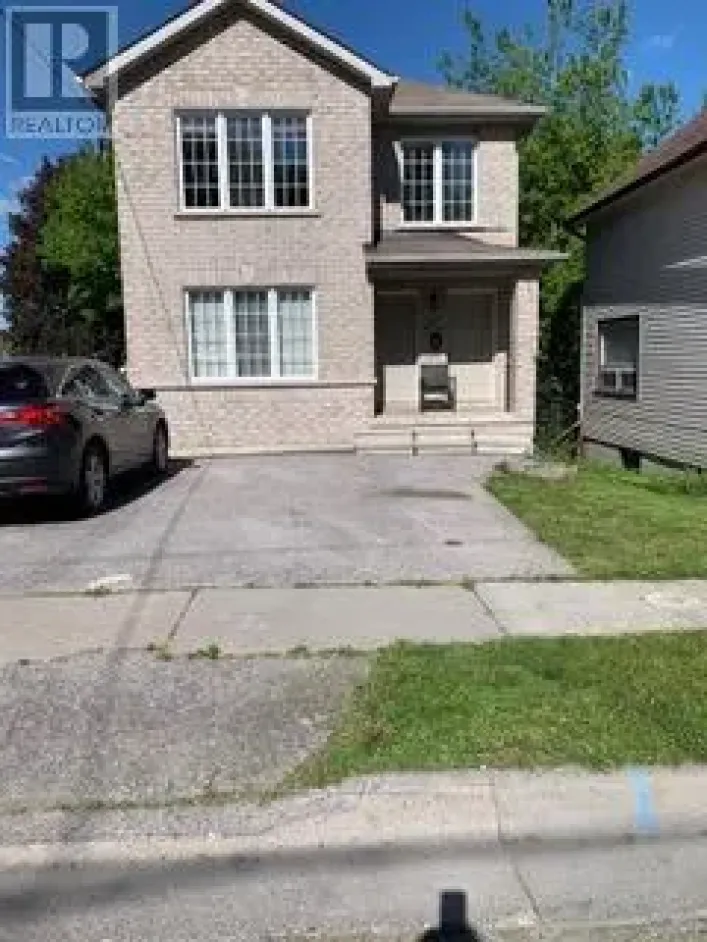 2 - 27 NASSAU STREET, Oshawa